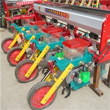 山东菏泽新亚机械直销玉米精播机