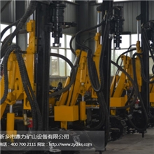 新乡鼎力矿山机械公司供应开山履带式露天潜孔钻车