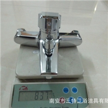 厂家直批雅思三联水龙头、批发锌合金三联水龙头、入墙式水龙头