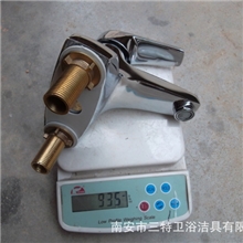 厂家直批大名家二联龙头、批发锌合金两联水龙头、脸盆龙头