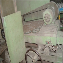 定制新型浇口切割机，结构合理，为产品设计定制