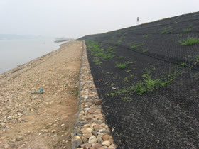 加筋麦克垫，雷诺护垫，格宾网，石笼网，边坡防护网，加筋麦克垫