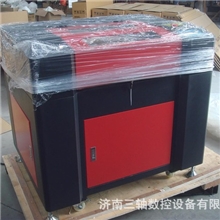 小型丝绸裁花机6090，布料裁切机，激光雕刻机切割机（迅捷牌）