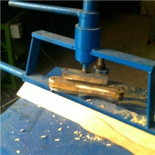 水桶木柄机、木珠机、仿形铣机、镐钯机、抛光机