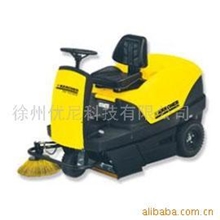 驾驶式扫地机