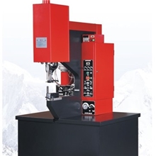 供应全自动铆接设备(图)热压铆钉机油压机气压机