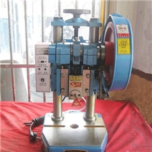 特价+折扣耐芯牌0.5-4T冲床、1吨电动冲床、气动冲床、脚踏台冲