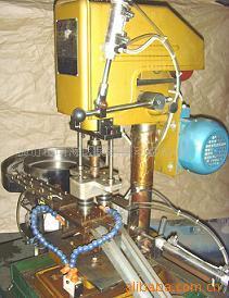 供应振动盘、全自动双攻攻牙机、攻牙机