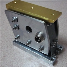 专业生产：100#直振送料器、直振、质量保证、价格优惠！