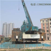 700吨静压打桩机