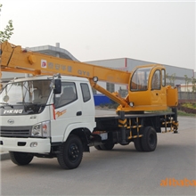 供应8吨吊车，汽车起重机，液压吊车