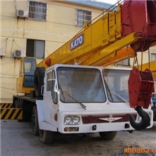 供应二手起重机,日本加藤40吨起重机