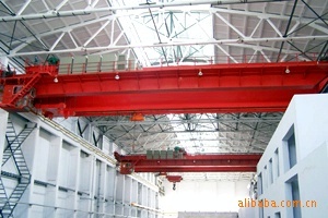 厂家热销双梁桥式起重机大量供应中