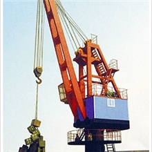 全程带载变幅式起重机