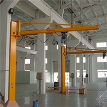 供应最权威的悬臂吊，悬臂吊销售，山东悬臂吊专利产品
