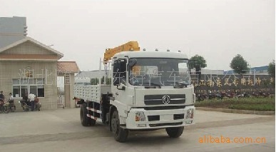 东风天锦随车起重运输车(图)