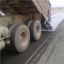 陕西万里车载式碎石撒布机4.5万