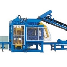 水泥砌块成型主机QT10-15