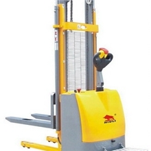 牛力电动升高车