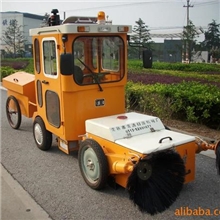 扫地机/驾驶式扫地机/电动扫地机/道路清洁扫地车