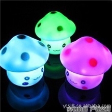 新款表情蘑菇小人灯七彩灯七彩蘑菇灯