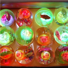 W056大号直径5.5cm闪光弹力球供应水晶弹力球发光弹力球