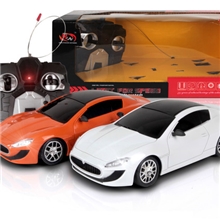 玛莎拉蒂玩具1:24四通灯光遥控车遥控车混批发正品车模玩具