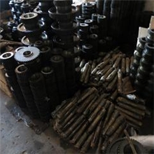 河北石家庄水井钻机厂百米钻机自铀钳钻机钳钻机齿轮厂探矿机械