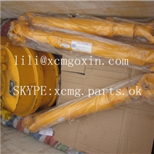 徐州徐工LW188A配件前传动轴ZL15E.2.4QQ：2256675185