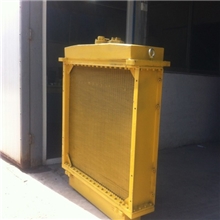 山推推土机配件SD22水箱散热器