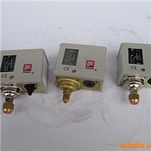 供应深圳：螺杆机耗材，螺杆机开关，压力阀，油格座