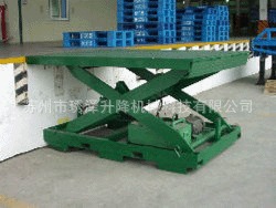 厂家供应移动式升降台自行式轨道升降台