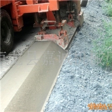 路缘石滑模机美丽一条龙