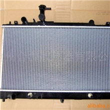 供应马自达M6(奔腾B70)汽车散热器/汽车水箱/汽车冷凝器