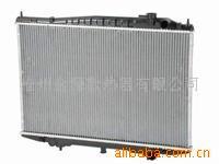 供应尼桑皮卡D22/帕拉丁汽车水箱散热器冷凝器