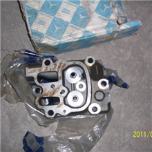 缸盖，北奔奔驰卡车配件，北奔重卡配件，潍柴发动机配件！