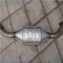 天津杰特三元催化器有限公司供应雷诺塔菲克汽车三元催化器(图)