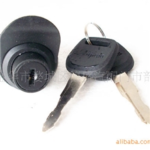 供应各种客车仪表仪表配件锁具等零部件&para;电动车仪表