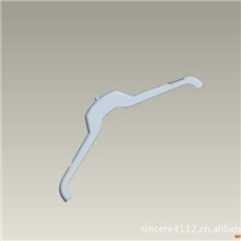 专业生产各种衣架模具，提供注塑产品加工