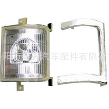 供应前灯，灯框解放青岛柳特前灯，灯框