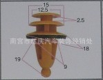 汽车配件厂家大量供应各种优质汽车卡扣、塑料卡扣、装饰塑料铆钉