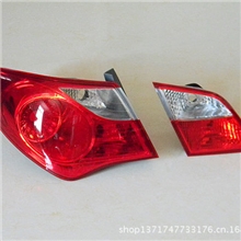 专业生产悦动尾灯大灯前照灯汽车配件批发