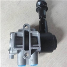 伟成汽配供应优质制动系统手制动阀：华菱手控阀