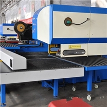 山东著名数控冲床生产厂家,性能稳定