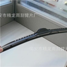 供:智能通用雨刮片03款风控外观高弹性钢片智能控压持久耐用