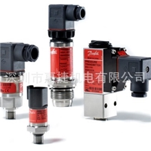 供应空压机，螺杆机活塞机各类配件耗材以及机油