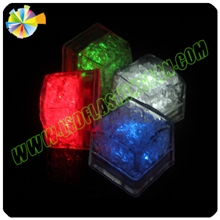 入水亮发光冰块（七彩变色灯光，三种灯光颜色，证书齐全）