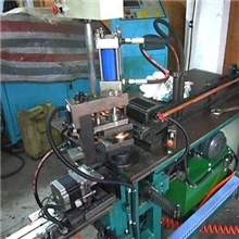 生产供应自动液压弯管机