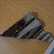 专业生产：装饰不锈钢门花边模具、KTV装饰花边的模具。