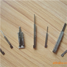 自产自销加工及定做精密塑模零件，拼针，镶件